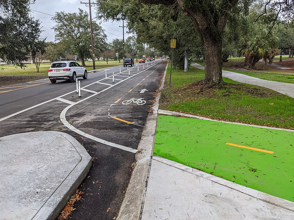 Bike lane enters street